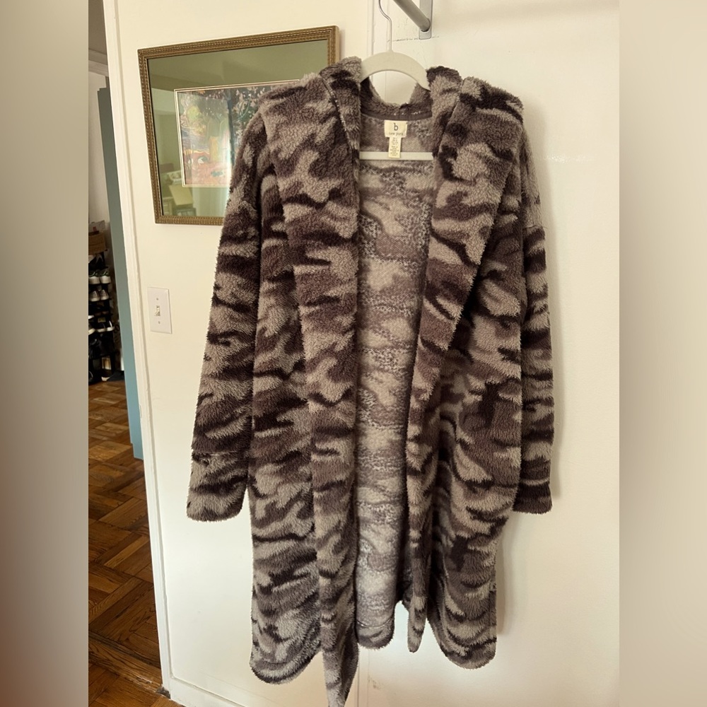 b NEW YORK Plush Hoodie Cardigan - Picture 2 of 5